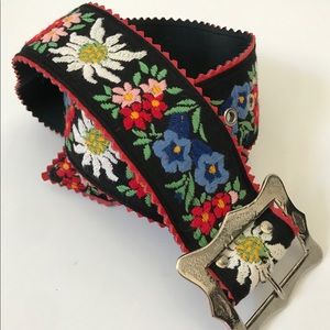 Embroidered Edelweiss Swiss Alpine Flower Belt
